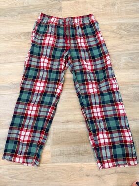 Bass Pro Shops Plaid Flannel Pajama Lounge Pants
Cozy up in these super soft Bas